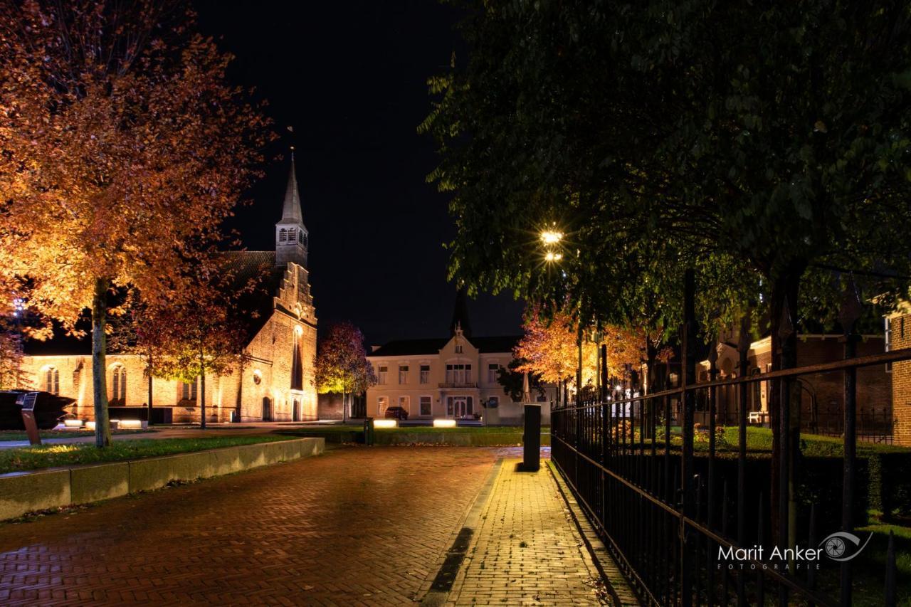 Pod Hotelkamer Aan Het Water Dokkum Esterno foto