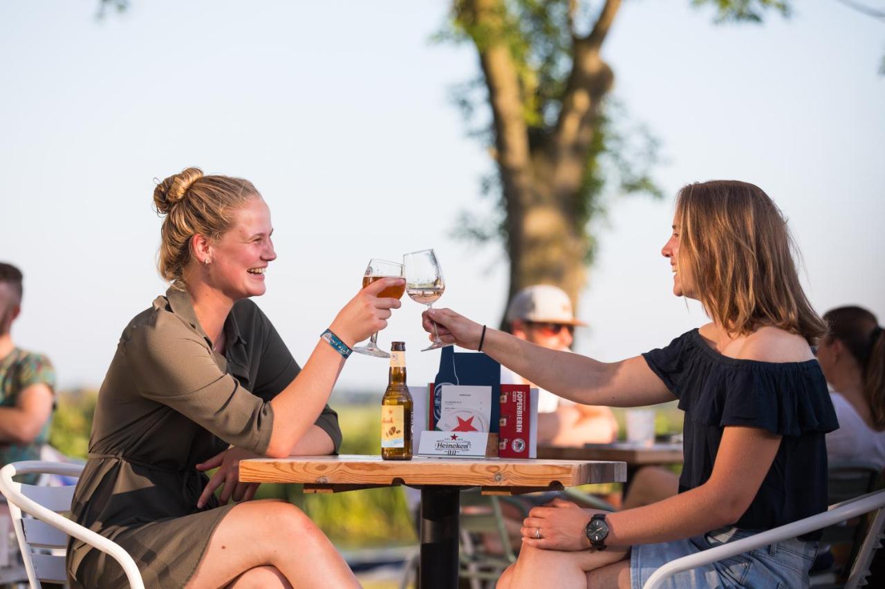 Pod Hotelkamer Aan Het Water Dokkum Esterno foto