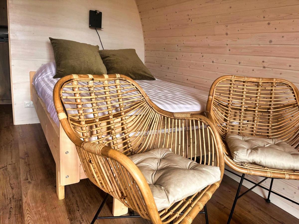 Pod Hotelkamer Aan Het Water Dokkum Esterno foto