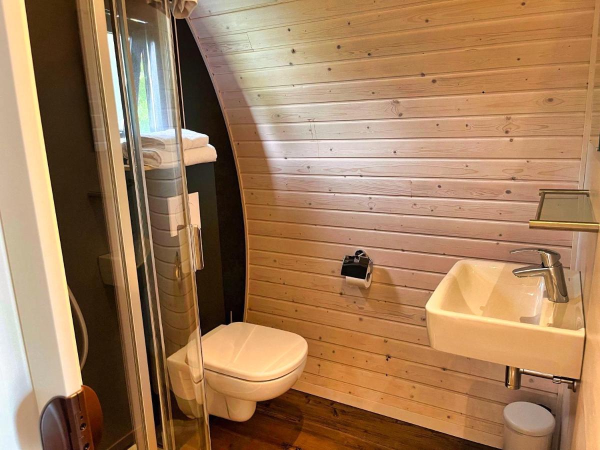Pod Hotelkamer Aan Het Water Dokkum Esterno foto